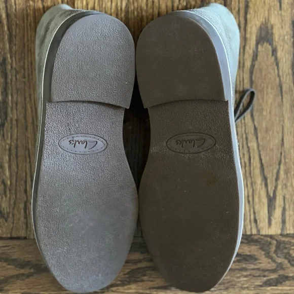 Clark’s Bushacre desert boots in sand suede, size 10. Very good condition. - Picture 4 of 5